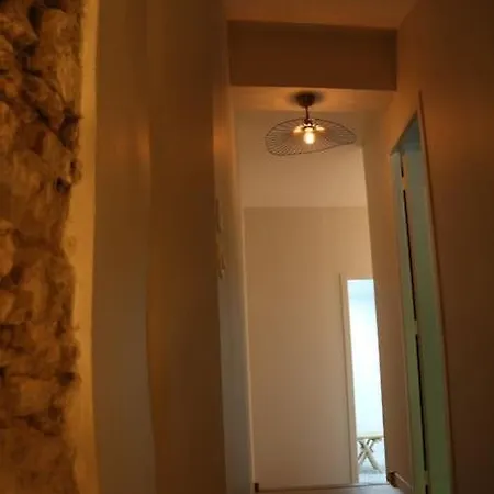 Villa L'echauguette, De Luxe Avec Piscine Au Pied De La Cite *