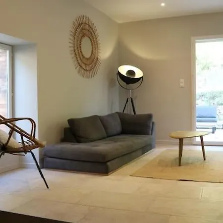 Villa L'echauguette, De Luxe Avec Piscine Au Pied De La Cite