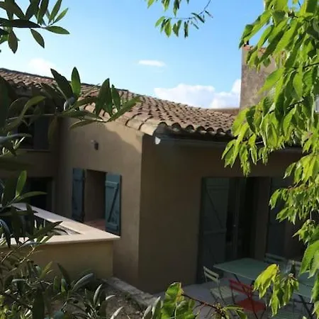 Villa L'echauguette, De Luxe Avec Piscine Au Pied De La Cite