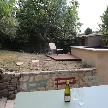 L'echauguette, De Luxe Avec Piscine Au Pied De La Cite Villa