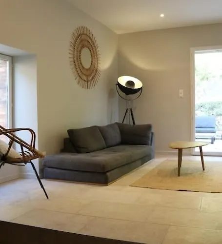 Villa L'echauguette, De Luxe Avec Piscine Au Pied De La Cite