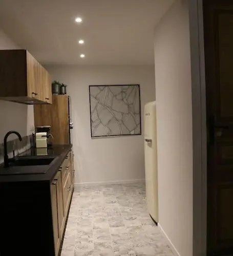 L'echauguette, De Luxe Avec Piscine Au Pied De La Cite Villa