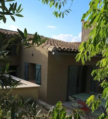 Villa L'echauguette, De Luxe Avec Piscine Au Pied De La Cite